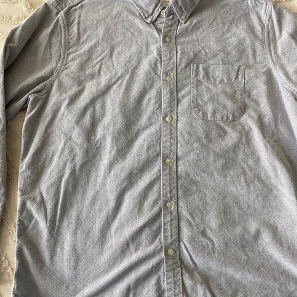American Eagle Outfitters Other - American Eagle Outfitters Light Gray Casual Button-Down Shirt